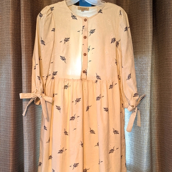 Polagram Dresses & Skirts - Polagram NWOT button spring dress with tied sleeves